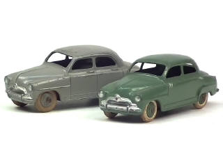 Lot 739 - DINKY TOYS (FRANCE) (2)