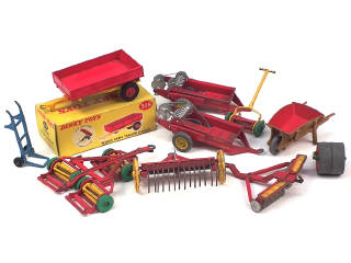 Lot 642 - DINKY TOYS (GB) (10)