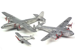Lot 608 - DINKY TOYS (GB) (3)