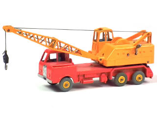 Lot 571 - DINKY TOYS (GB) (1)