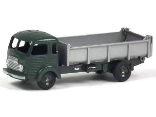 Lot 720 - DINKY TOYS (FRANCE) (1)