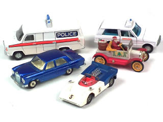 Lot 632 - DINKY TOYS (GB) (5)