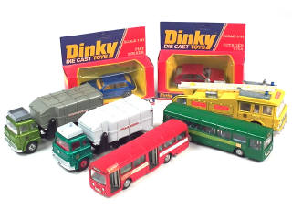 Lot 638 - DINKY TOYS (GB) (7)