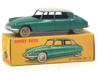 Lot 734 - DINKY TOYS (FRANCE) (1)