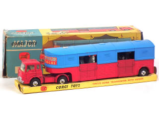 Lot 541 - CORGI TOYS (GB) (1)