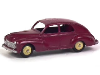 Lot 676 - DINKY TOYS (FRANCE) (1)