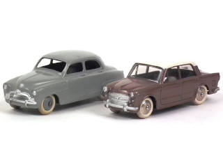 Lot 694 - DINKY TOYS (FRANCE) (2)