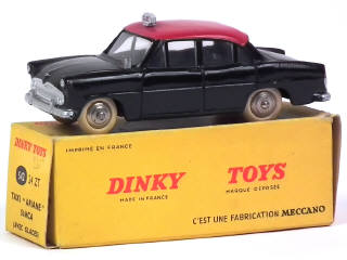 Lot 747 - DINKY TOYS (FRANCE) (1)
