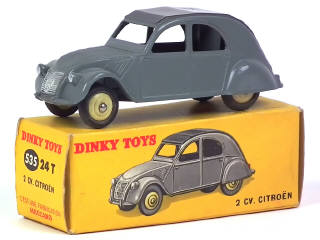 Lot 743 - DINKY TOYS (FRANCE) (1)