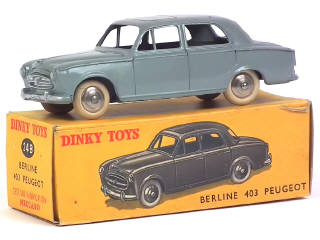Lot 733 - DINKY TOYS (FRANCE) (1)