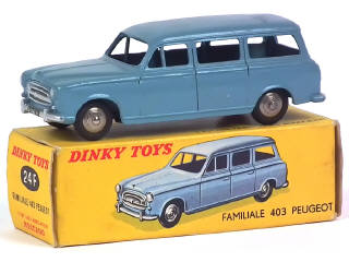 Lot 739 - DINKY TOYS (FRANCE) (1)