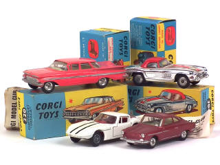 Lot 561 - CORGI TOYS (GB) (4)