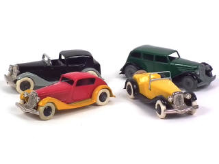 Lot 706 - DINKY TOYS (FRANCE) (4)