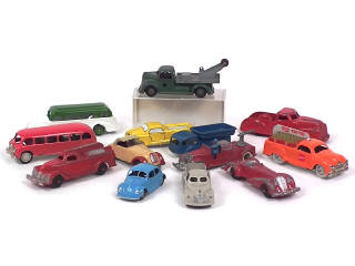 Lot 300 - DIVERS (13)