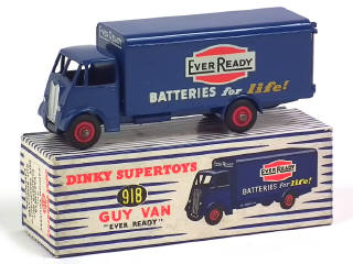 Lot 655 - DINKY TOYS (GB) (1)