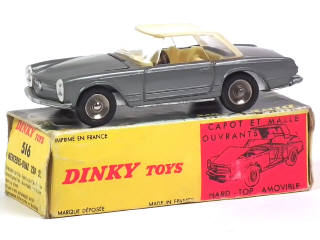 Lot 757 - DINKY TOYS (FRANCE) (1)