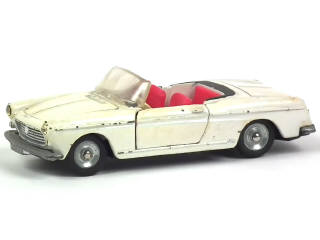 Lot 621 - DINKY TOYS (FRANCE) (1)
