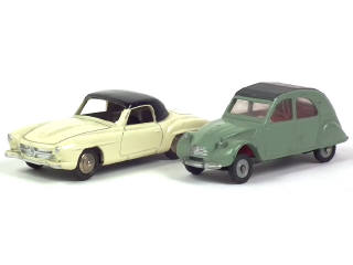 Lot 588 - DINKY TOYS (FRANCE) (2)