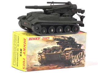 Lot 679 - DINKY TOYS (FRANCE) (1)
