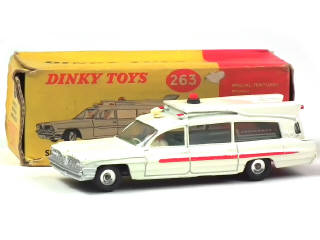 Lot 545 - DINKY TOYS (GB) (1)