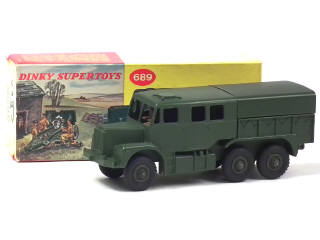 Lot 551 - DINKY TOYS (GB) (1)