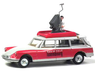 Lot 626 - DINKY TOYS (FRANCE) (1)