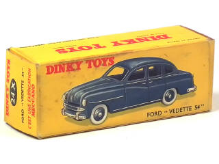 Lot 662 - DINKY TOYS (FRANCE) (1)