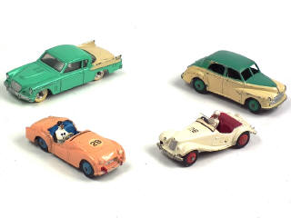 Lot 476 - DINKY TOYS (GB) (4)