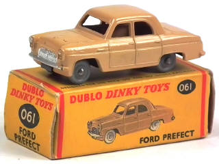 Lot 567 - DINKY TOYS (GB) (1)