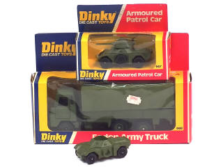 Lot 542 - DINKY TOYS (GB) (3)