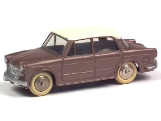 Lot 601 - DINKY TOYS (FRANCE) (1)