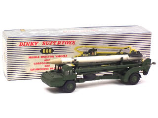 Lot 499 - DINKY TOYS (GB) (1)