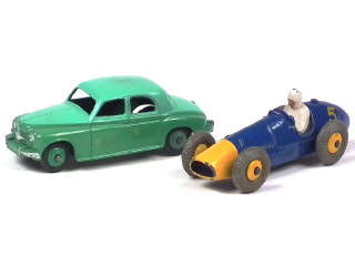 Lot 537 - DINKY TOYS (GB) (2)
