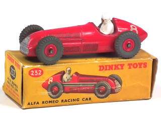 Lot 521 - DINKY TOYS (GB) (1)