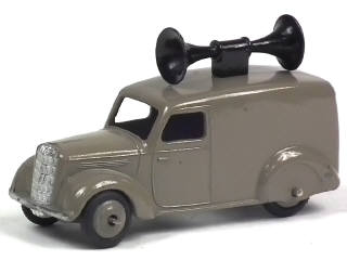Lot 526 - DINKY TOYS (GB) (1)