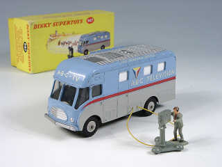 Lot 469 - DINKY TOYS GB (1)