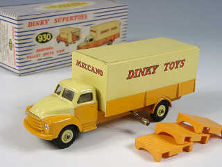 Lot 451 - DINKY TOYS GB (1)