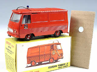 Lot 414 - DINKY TOYS FRANCE (1)