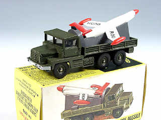 Lot 433 - DINKY TOYS FRANCE (1)