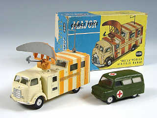 Lot 570 - CORGI TOYS (GB) (2)