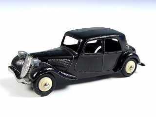 Lot 98 - DINKY TOYS (FRANCE) (1)