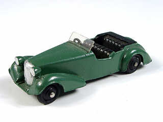 Lot 326 - DINKY TOYS GB (1)