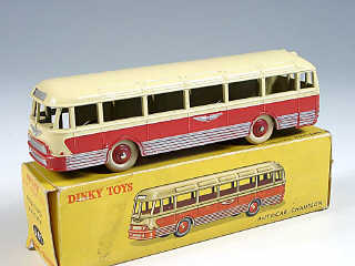 Lot 378 - DINKY TOYS FRANCE (1)