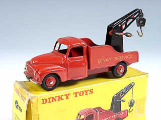 Lot 398 - DINKY TOYS FRANCE (1)