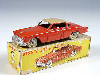 Lot 144 - DINKY TOYS FRANCE (1)