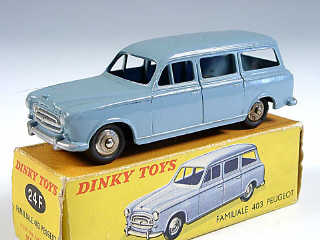 Lot 125 - DINKY TOYS FRANCE (1)