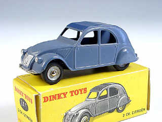 Lot 134 - DINKY TOYS FRANCE (1)