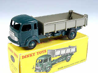 Lot 392 - DINKY TOYS (FRANCE) (1)