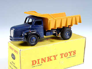Lot 396 - DINKY TOYS FRANCE (1)