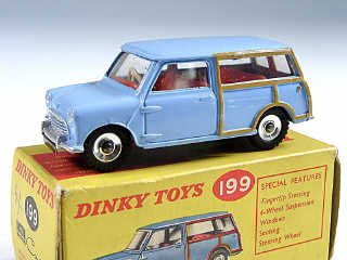 Lot 361 - DINKY TOYS GB (1)